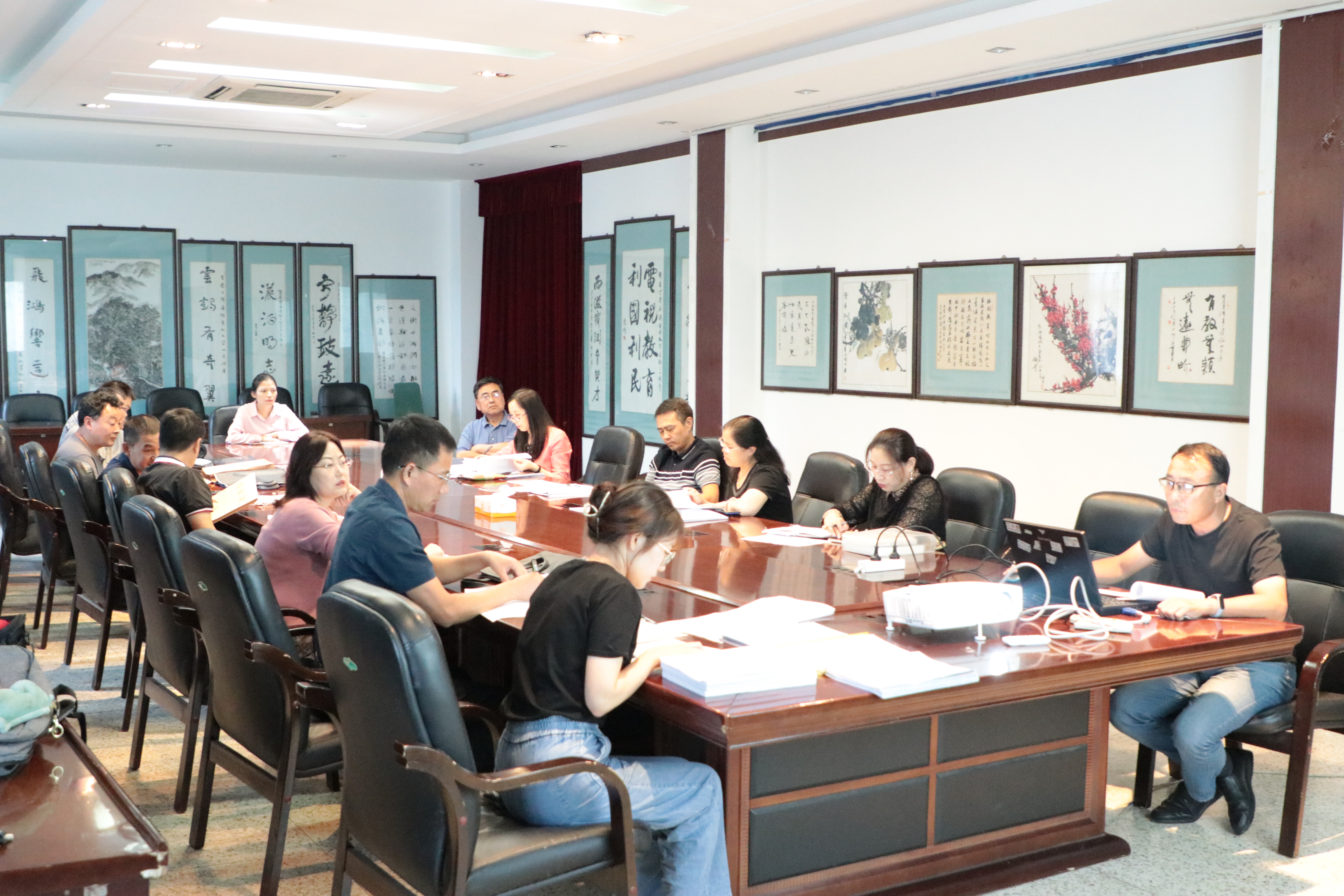 我校组织开展连云港市“江苏省社会教育规划课题”开题和结题报告会