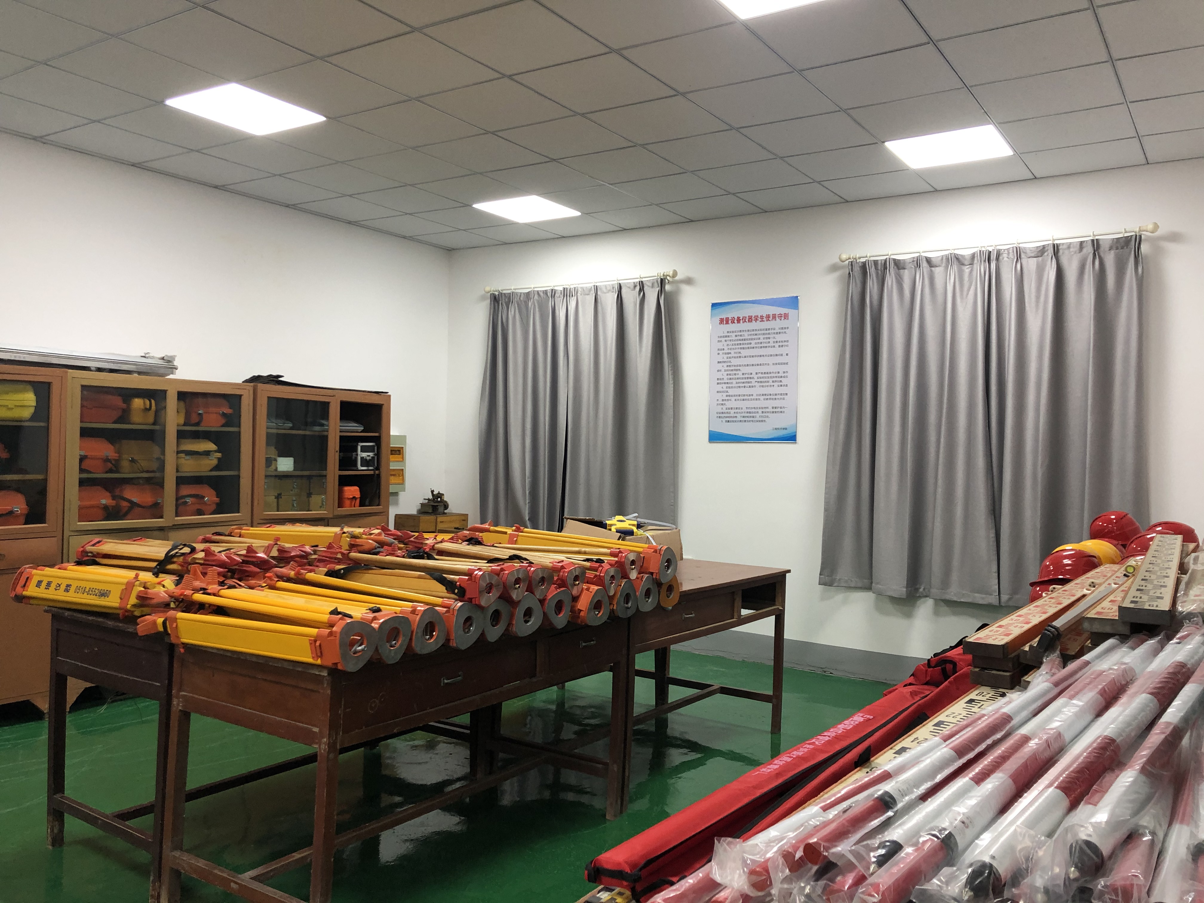 职业技术学院举办建筑装饰专业专家评估会