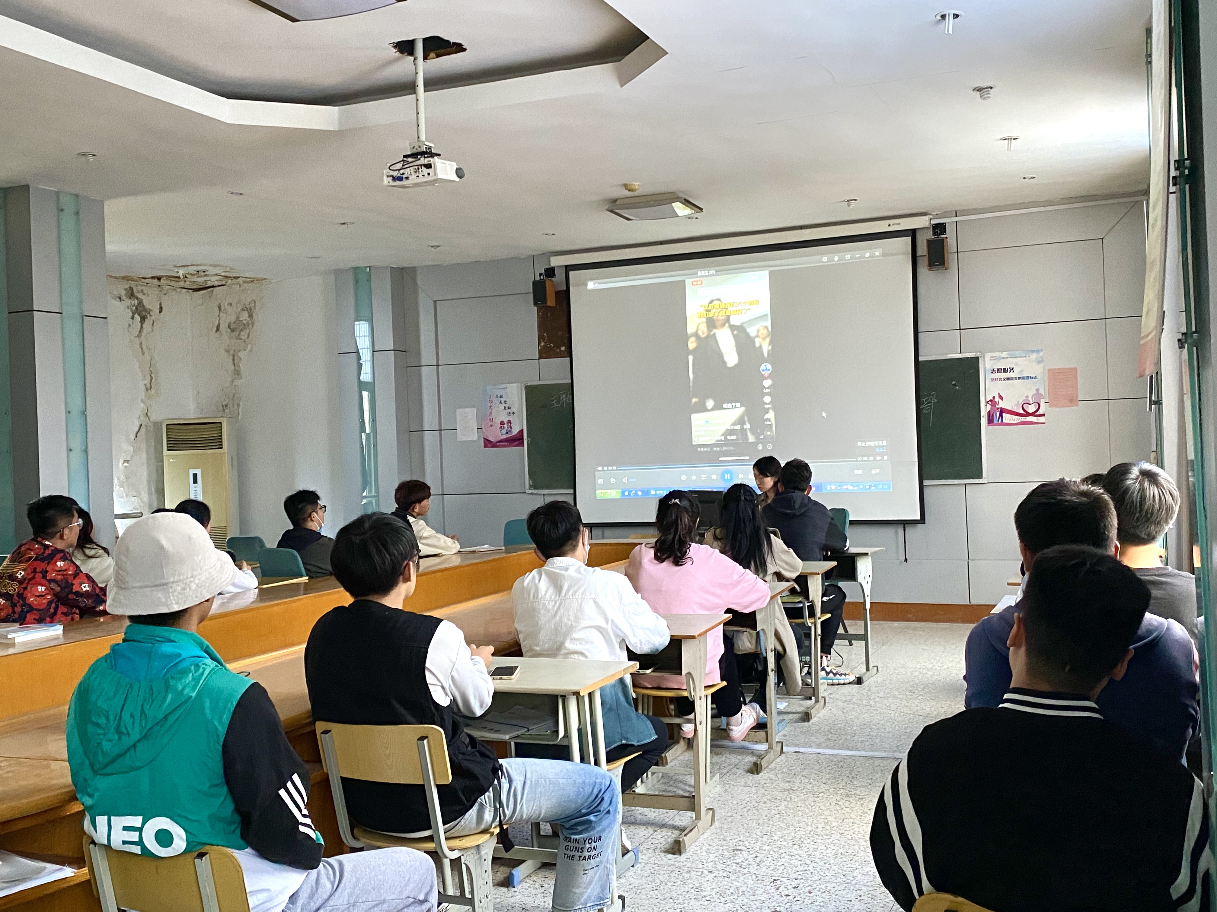 心中有目标，脚下有坐标——校团委召开秋季学期学生会工作会议