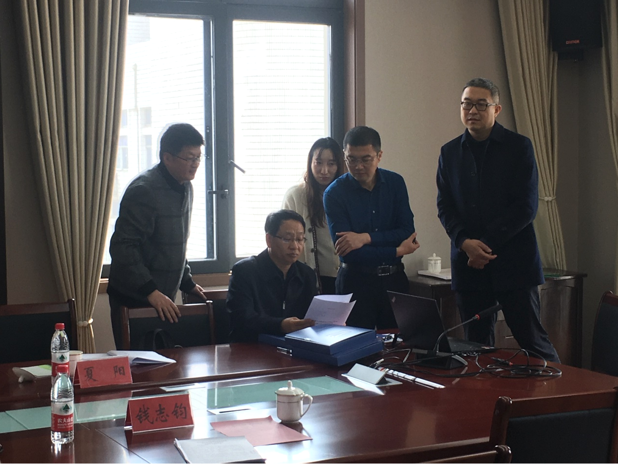 省政府专项督导组来我校督导学历继续教育工作
