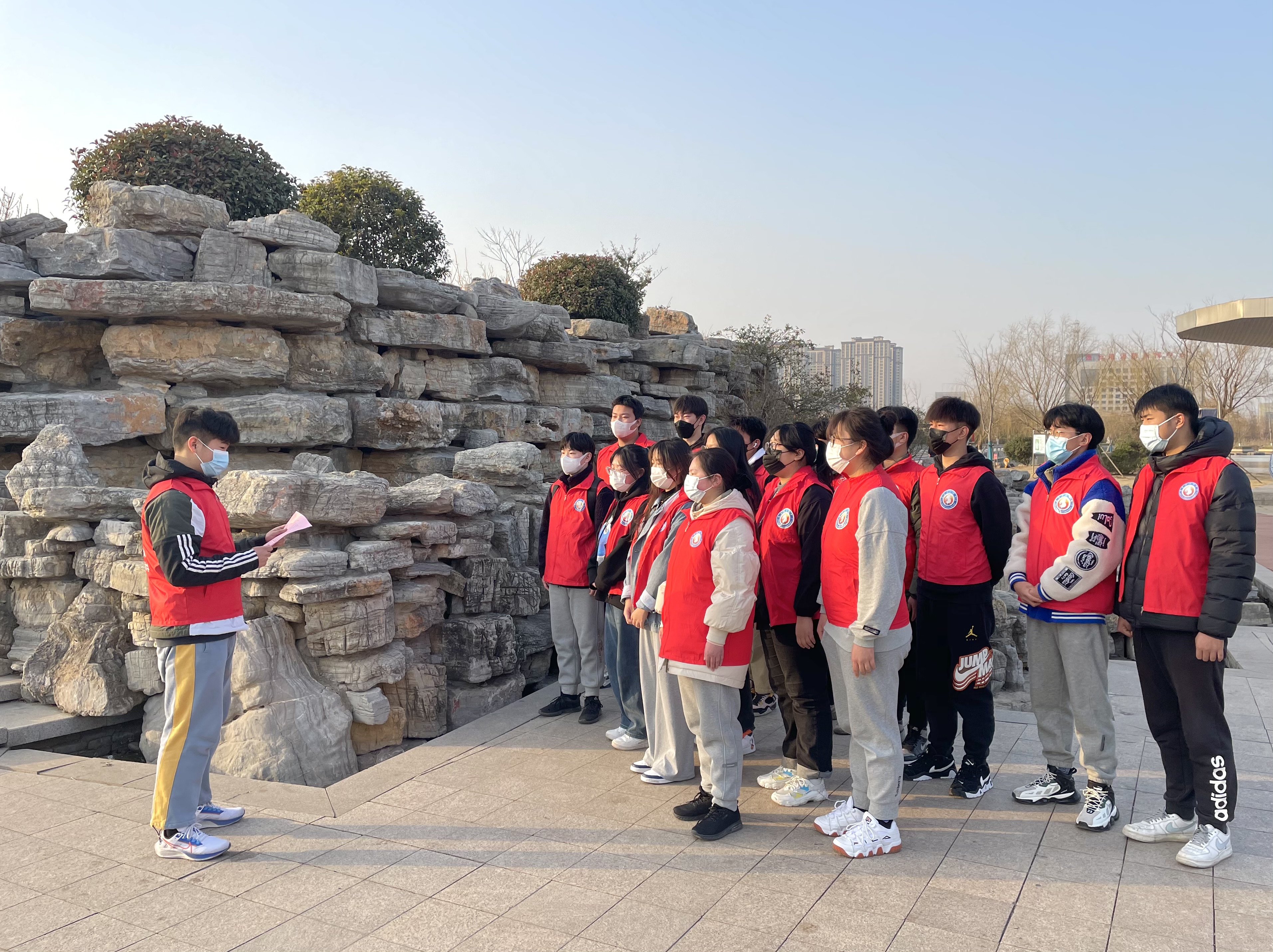 我校开展“弘扬雷锋精神，倡导时代新风”学雷锋新时代文明实践志愿服务活动