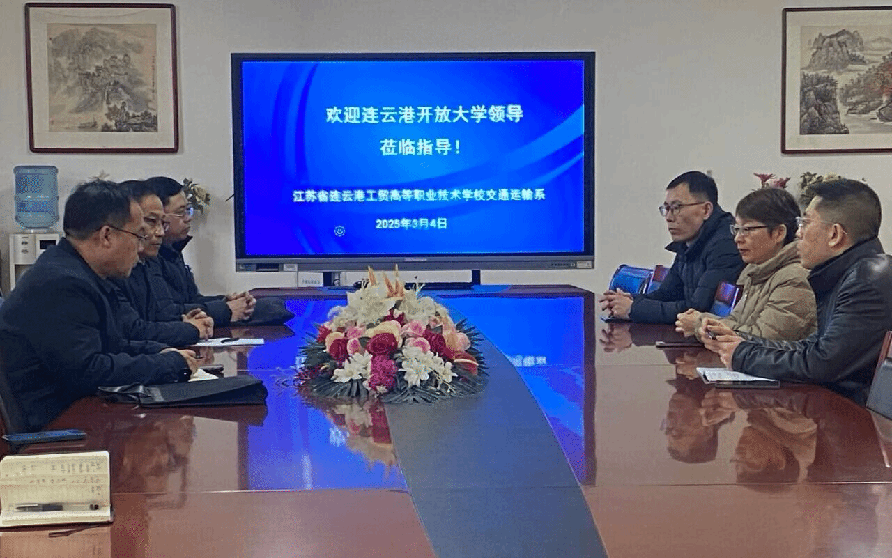 我校赴兄弟院校交流学习实验设施建设经验