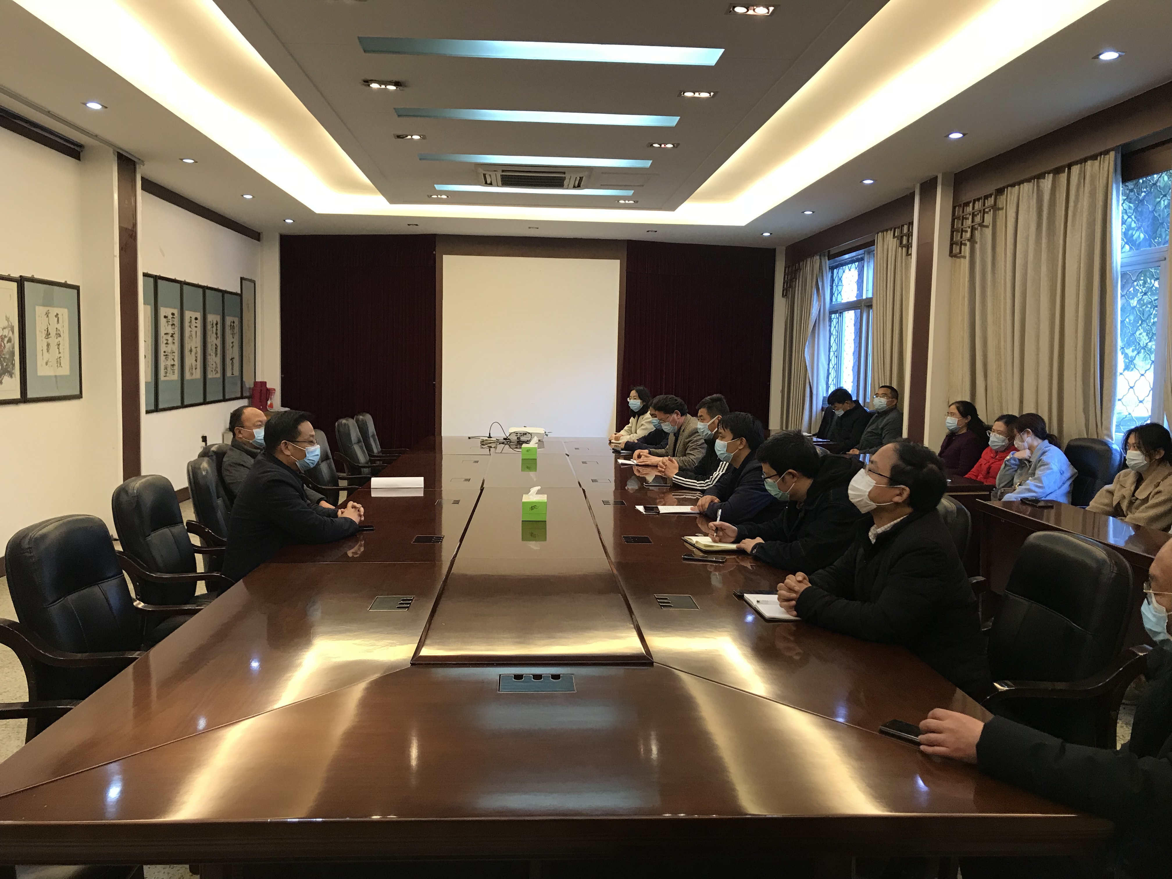未雨绸缪 演练筑防——我校开展新冠肺炎疫情防控实战演练